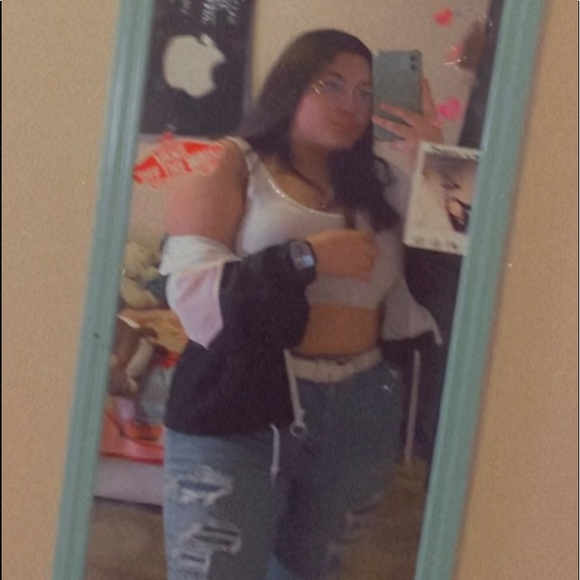 Meet your Posher, Henessey - Picture 1 of 1